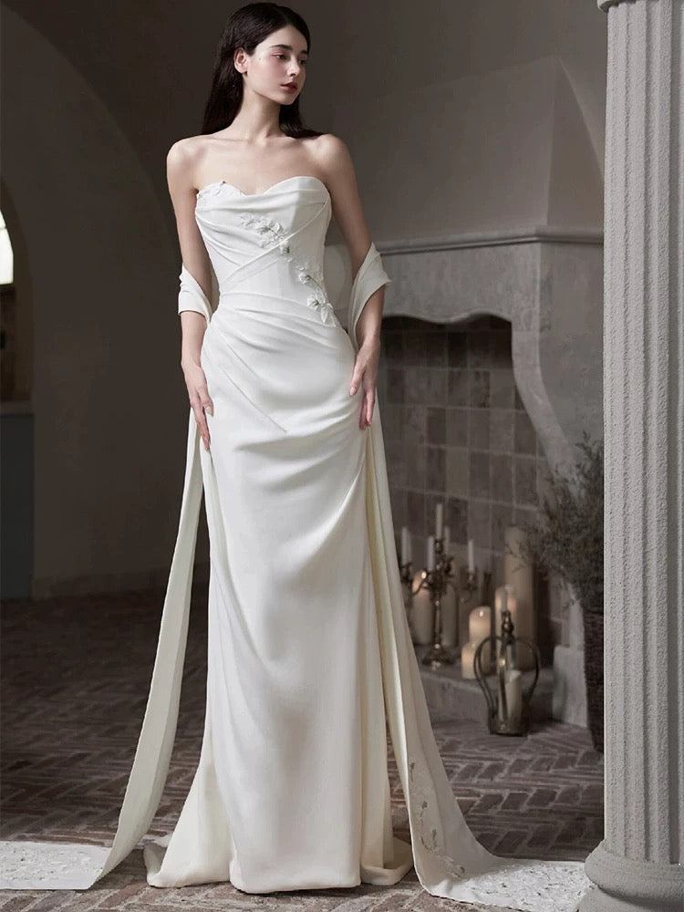 Hermoso vestido de novia de corte sirena, escote corazón, blanco, largo, de satén, W0798