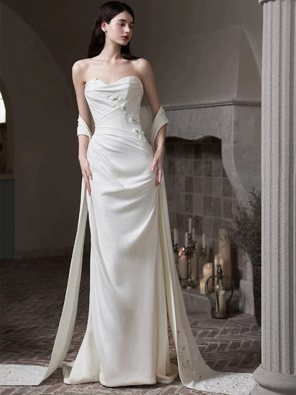 Hermoso vestido de novia de corte sirena, escote corazón, blanco, largo, de satén, W0798