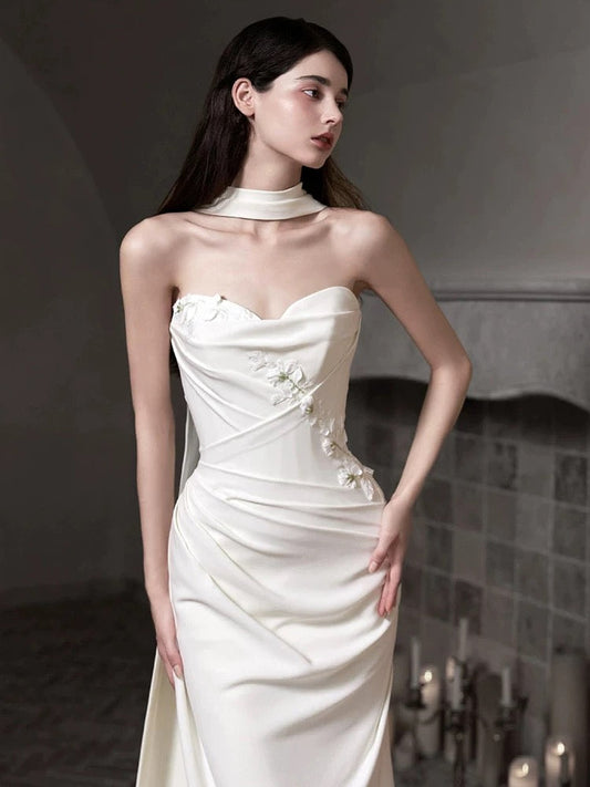 Hermoso vestido de novia de corte sirena, escote corazón, blanco, largo, de satén, W0798