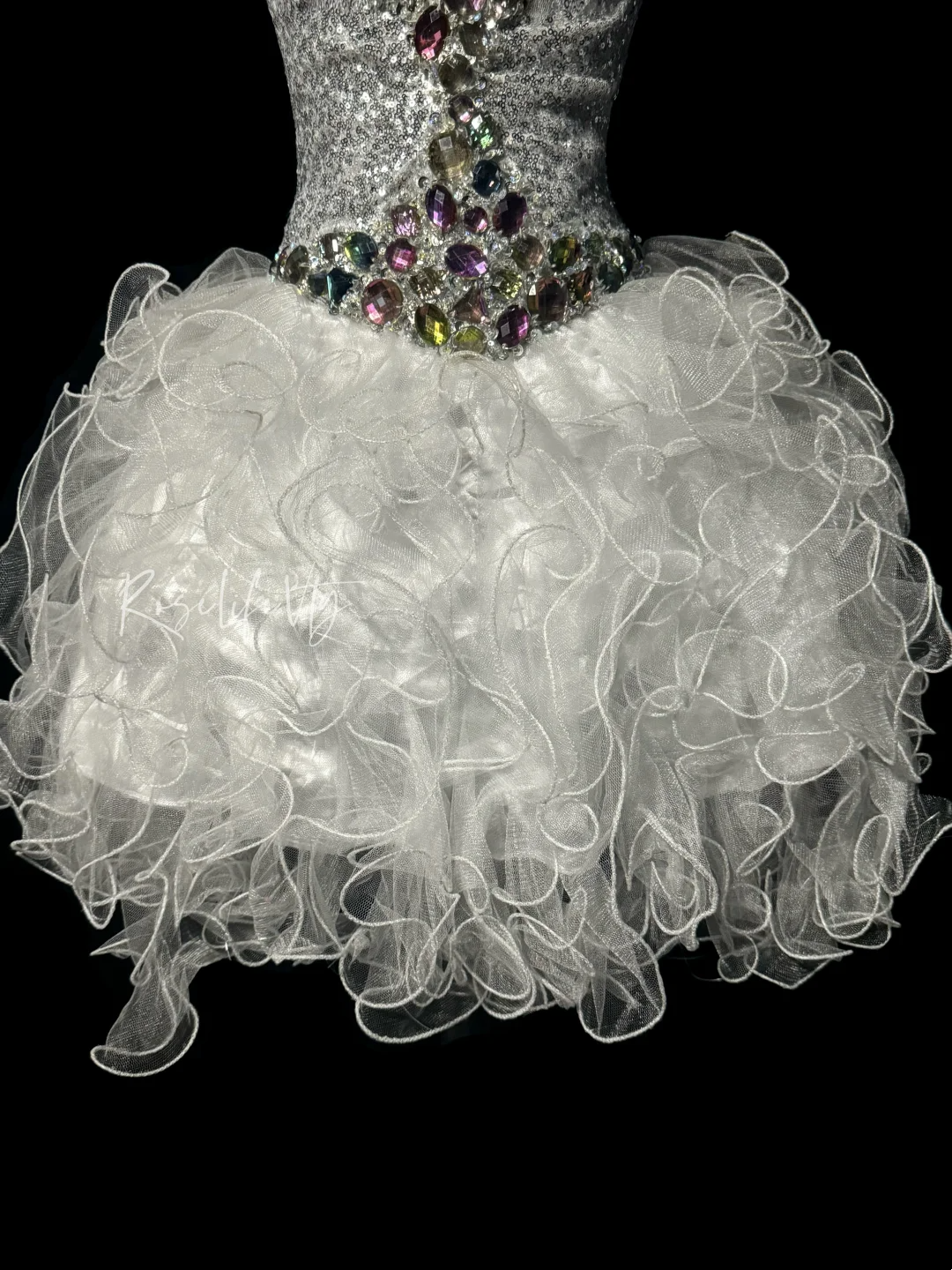 Hermoso vestido de fiesta corto de tul blanco con escote en forma de corazón para octavo grado, vestido de fiesta de verano para escuela secundaria, atuendos de cumpleaños W844
