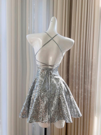 Bonito vestido de verano con cuello halter y lentejuelas plateadas para adolescentes, ideal para cumpleaños número 16, minivestido de cóctel para cumpleaños número 18, W899