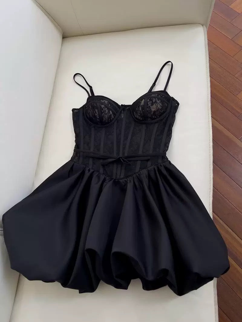 Vestido de fiesta moderno con tirantes finos y encaje negro, vestido formal corto para octavo grado, vestido de verano para escuela secundaria, vestidos de fiesta, trajes de cumpleaños W918