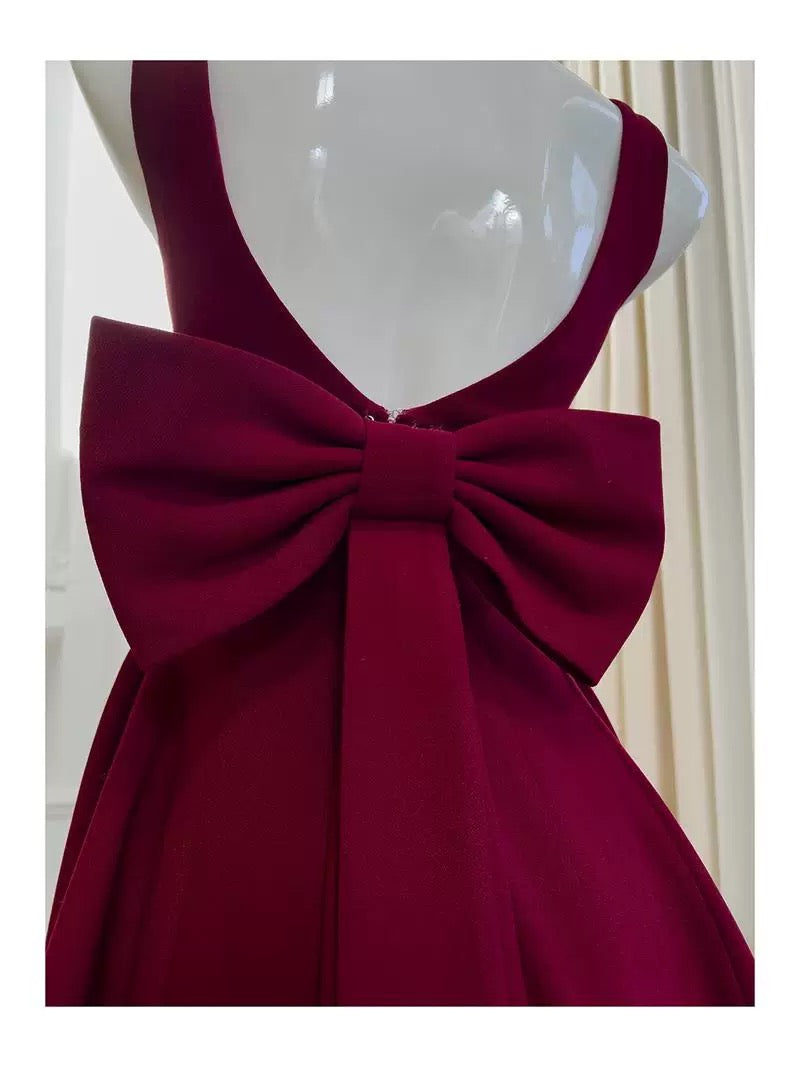 Vestido de fiesta de verano para octavo grado, de satén burdeos, sin mangas, estilo formal, corto, corte A, cuadrado, para escuela secundaria, cóctel, cumpleaños, W922