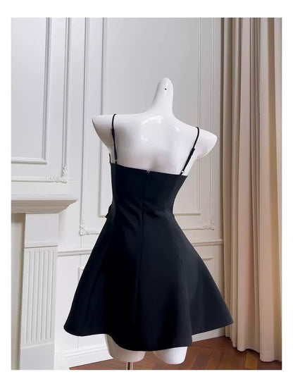 Vestido de fiesta corto de satén negro con tirantes finos, corte A, moderno, para octavo grado, para verano, para escuela secundaria, para cumpleaños, W929