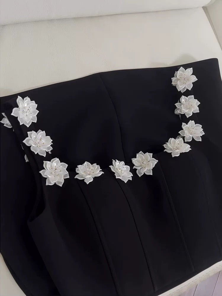 Vestido de fiesta de verano de satén negro con cuello cuadrado y corte A, estilo formal, corto, floral, para octavo grado, para escuela secundaria, atuendos de cumpleaños, W930