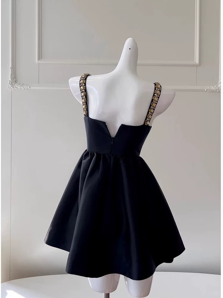 Vestido de fiesta moderno con tirantes, satén negro, sin mangas, formal, corto, para octavo grado, de verano, para escuela secundaria, de cóctel, para cumpleaños, W938