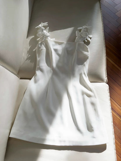 Vestido corto de fiesta de verano para octavo grado, con tirantes finos y estampado floral blanco, ideal para fiestas de graduación, W939