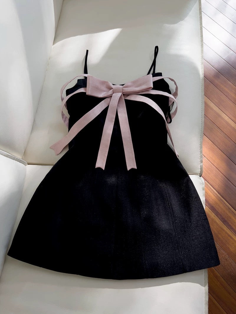 Vestido negro corto de tirantes finos, corte A, moderno, para fiesta de bienvenida de octavo grado, de verano, para escuela secundaria, cóctel, cumpleaños, W955