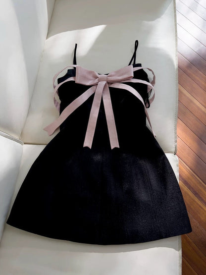 Vestido negro corto de tirantes finos, corte A, moderno, para fiesta de bienvenida de octavo grado, de verano, para escuela secundaria, cóctel, cumpleaños, W955