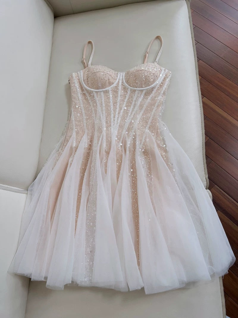 Vestido corto de fiesta de verano para octavo grado, corte A, tirantes finos, color champán, formal, para escuela secundaria, atuendos de cumpleaños, W973