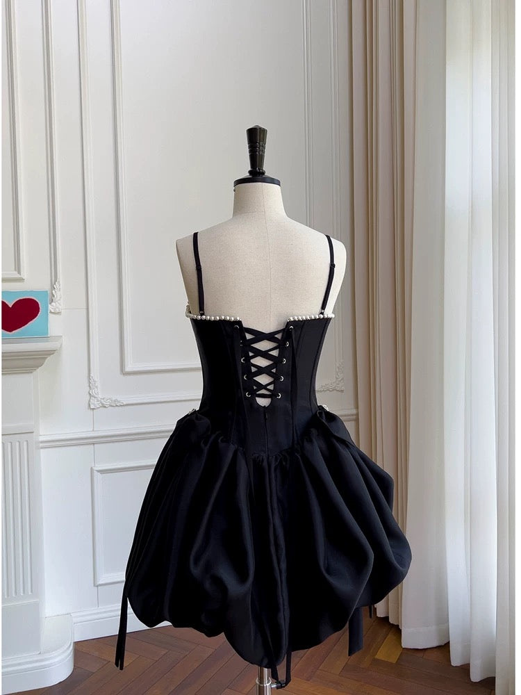 Elegante vestido negro de satén con tirantes finos, corte A, sin mangas, formal, corto, para fiesta de 8.º grado, de verano, para escuela secundaria, de cóctel, para cumpleaños, W990