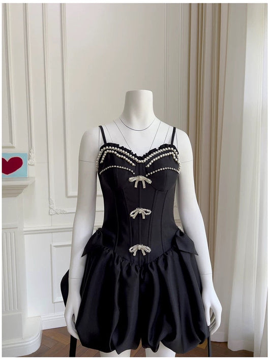 Elegante vestido negro de satén con tirantes finos, corte A, sin mangas, formal, corto, para fiesta de 8.º grado, de verano, para escuela secundaria, de cóctel, para cumpleaños, W990
