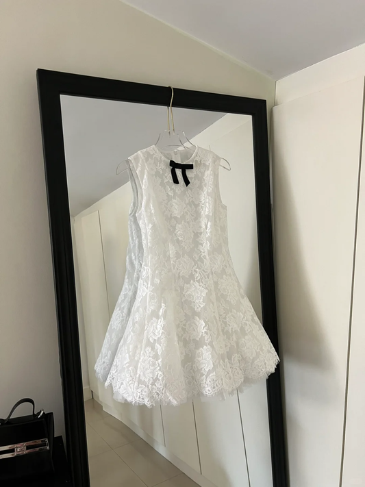 Vestido corto formal de encaje blanco con escote redondo y corte A para octavo grado, ideal para el regreso a casa, para verano, para escuela secundaria, para cumpleaños, W994