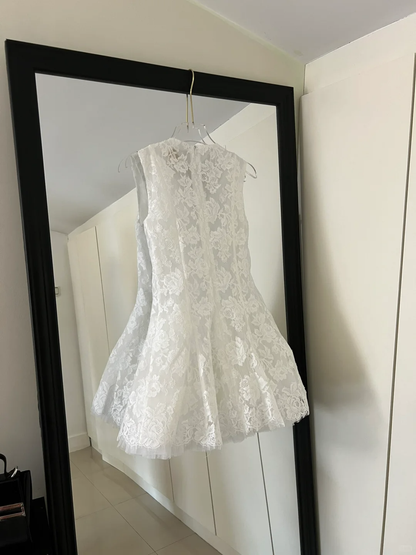 Vestido corto formal de encaje blanco con escote redondo y corte A para octavo grado, ideal para el regreso a casa, para verano, para escuela secundaria, para cumpleaños, W994