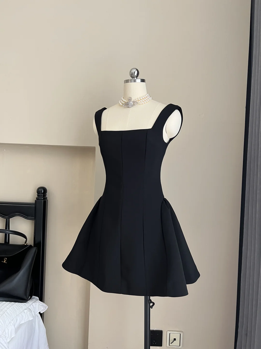 Vestido negro corto de satén, sencillo, con escote cuadrado, corte A, para fiesta de 8.º grado, de verano, para escuela secundaria, de fiesta, de cumpleaños, W996