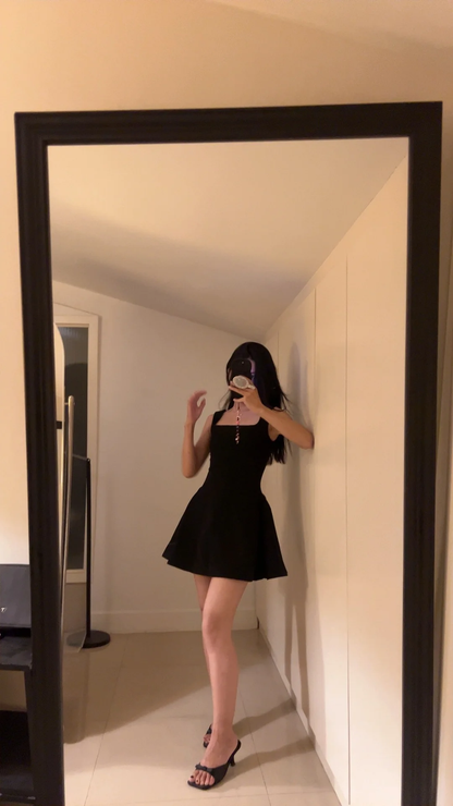 Vestido negro corto de satén, sencillo, de corte A y escote cuadrado, para fiesta de bienvenida de octavo grado, de verano, para escuela secundaria, atuendos de cumpleaños W997