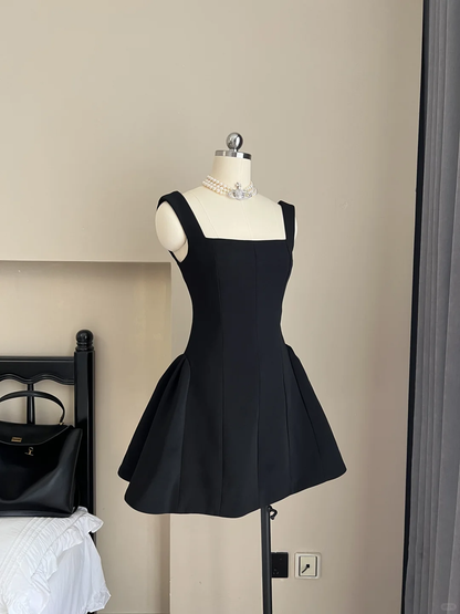 Vestido negro corto de satén, sencillo, de corte A y escote cuadrado, para fiesta de bienvenida de octavo grado, de verano, para escuela secundaria, atuendos de cumpleaños W997