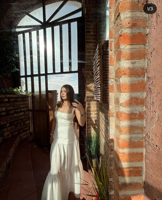 Elegante vestido de fiesta blanco largo con escote cuadrado y corte A para verano, ideal para celebrar 20 cumpleaños, W999
