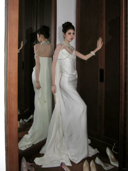 Hermoso vestido de novia blanco, sin tirantes, de satén, sin mangas, con capa WD0071