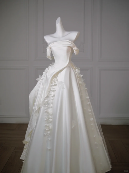 Hermoso vestido de novia largo de satén color marfil con hombros descubiertos WD009