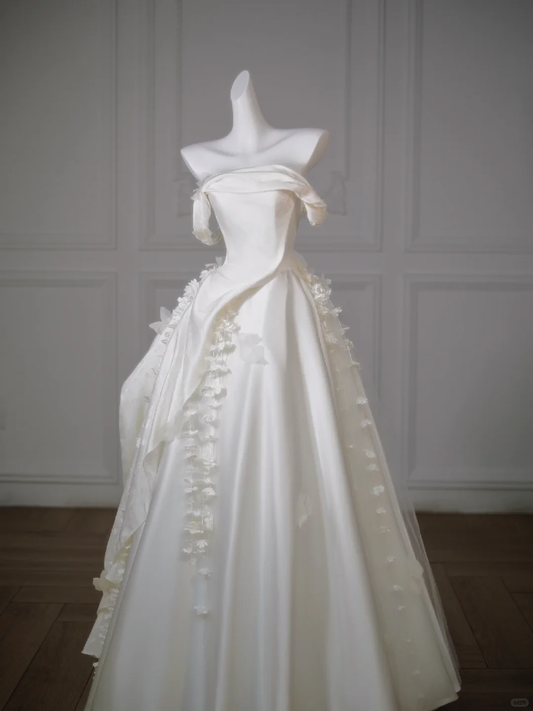 Hermoso vestido de novia largo de satén color marfil con hombros descubiertos WD009