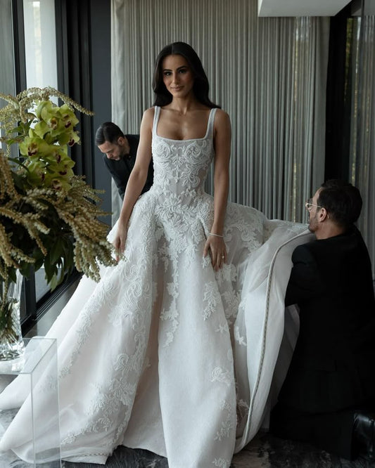 Hermoso vestido de novia blanco largo con escote cuadrado y encaje WD042