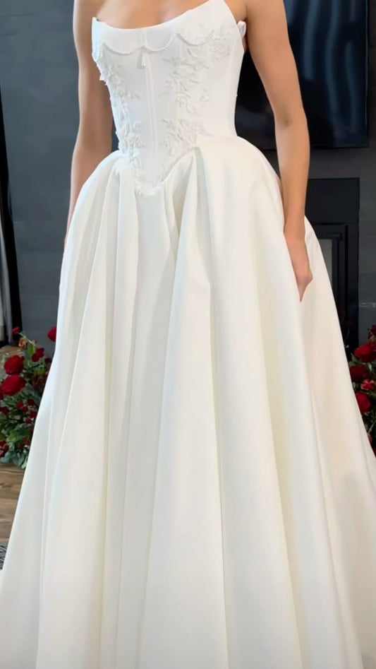 Hermoso vestido de novia largo blanco de satén sin tirantes WD055