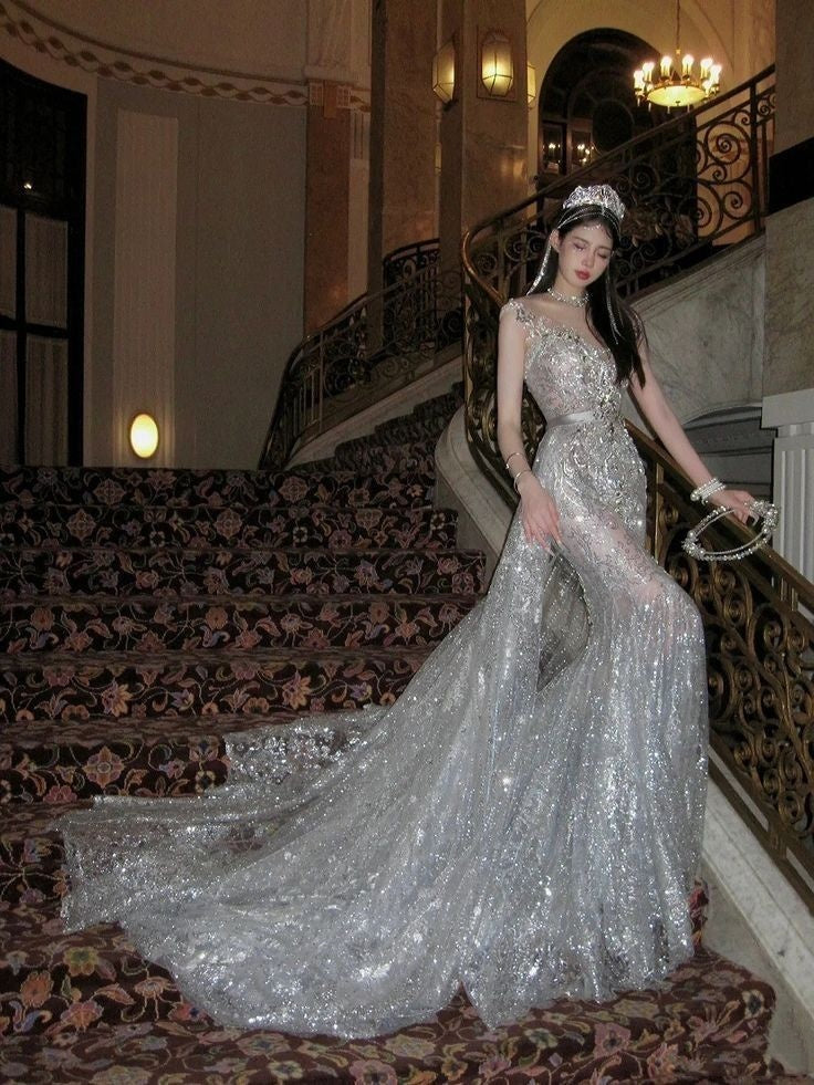 Vestido de novia sexy de corte sirena con escote redondo, lentejuelas y perlas, largo plateado, con cola, WD059