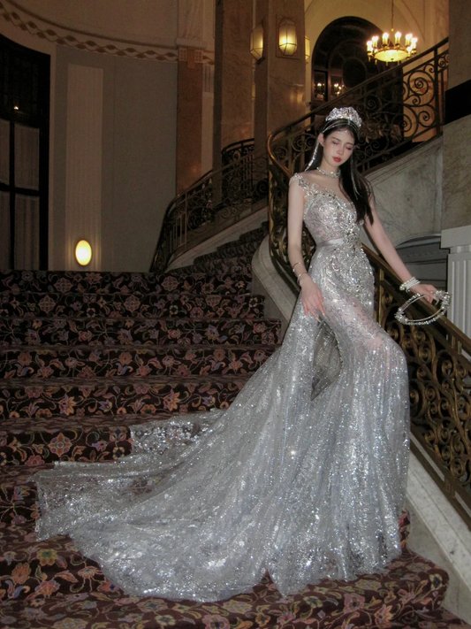 Vestido de novia sexy de corte sirena con escote redondo, lentejuelas y perlas, largo plateado, con cola, WD059