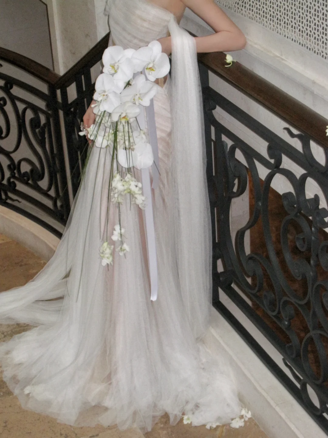 Vestido de novia sencillo con hombros descubiertos, largo de verano, de tul blanco, WD081