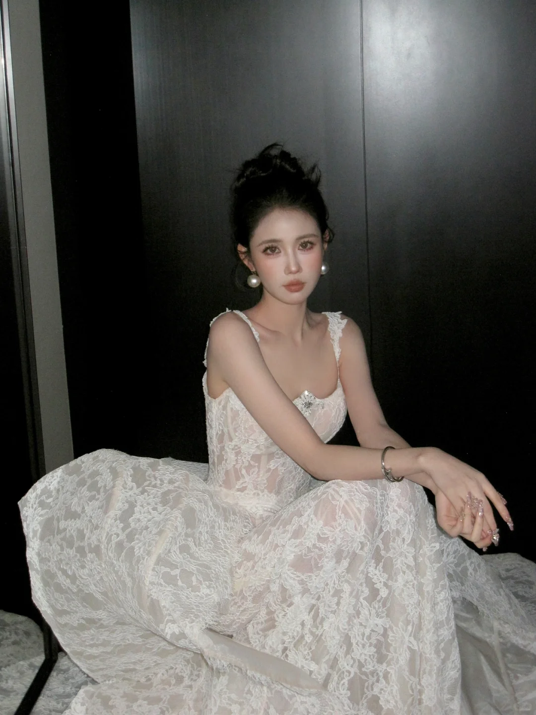 Vestido de novia único de corte sirena con tirantes finos, encaje, sin mangas, blanco, modesto, DH950