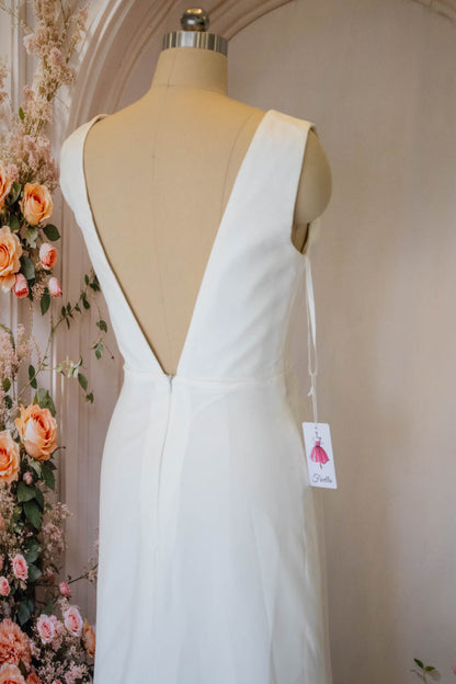 White Elegant Mermaid V-Neck Sweep Train Satin Wedding Dress with Front Slit