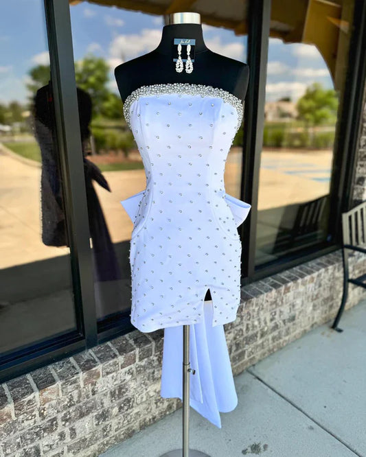 Vestido de fiesta elegante sin tirantes con lazo y cuentas blancas TP3555