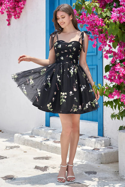 Charming Floral Embroidery Design A-line Tulle Spaghetti Strap Homecoming Dress TP3639