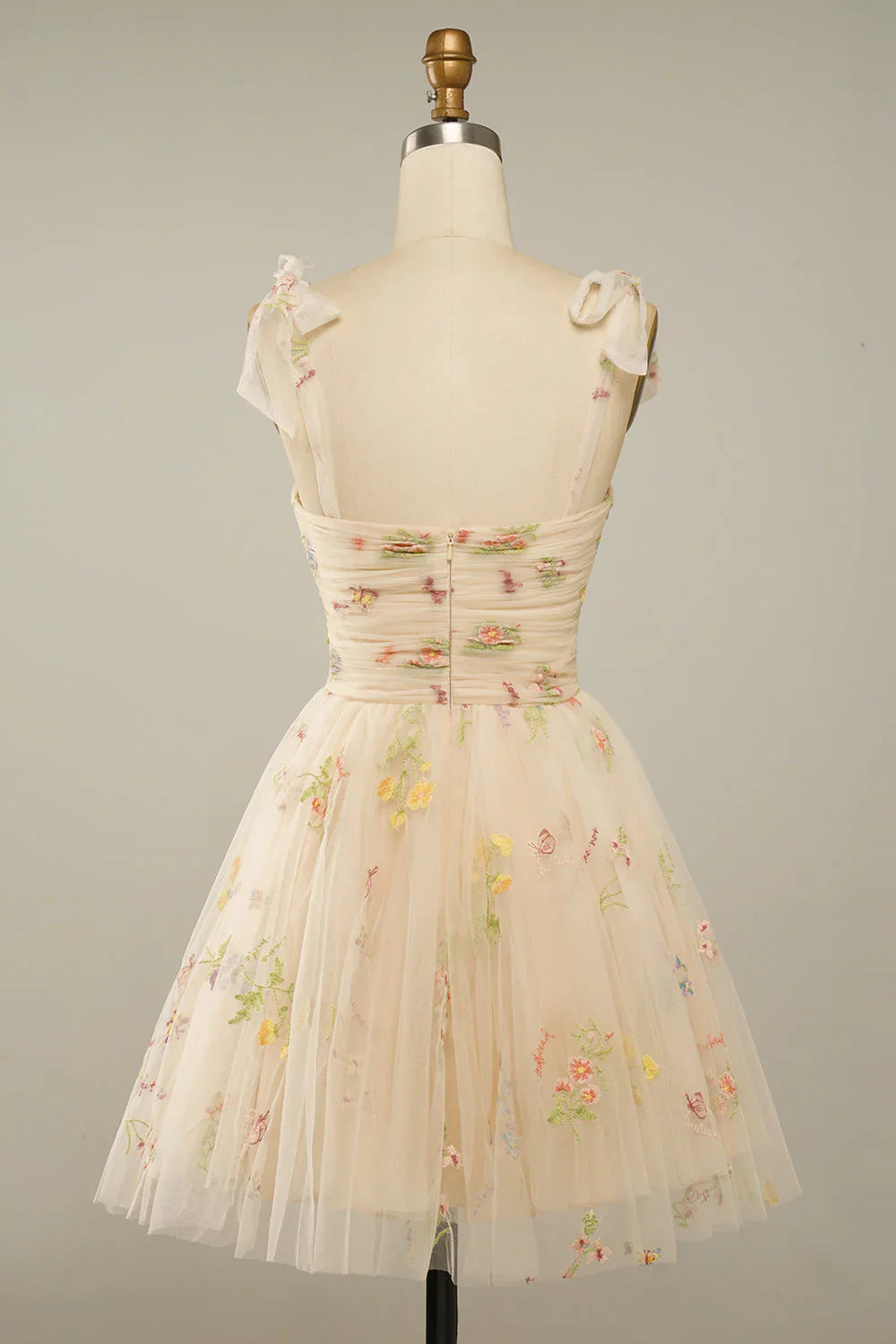 Charming Floral Embroidery Design A-line Tulle Spaghetti Strap Homecoming Dress TP3639