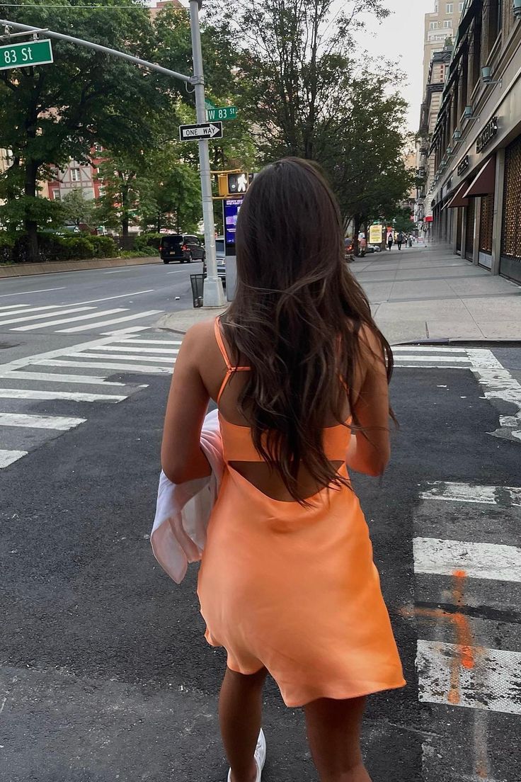 Vestido corto naranja de fiesta con tirantes finos, estilo tubo, para verano, cóctel, cumpleaños, DP2099
