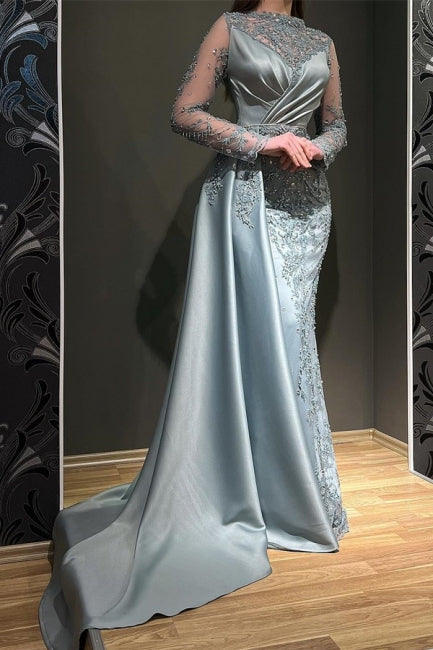 Hermoso vestido de fiesta de satén estilo sirena con mangas largas y apliques en gris