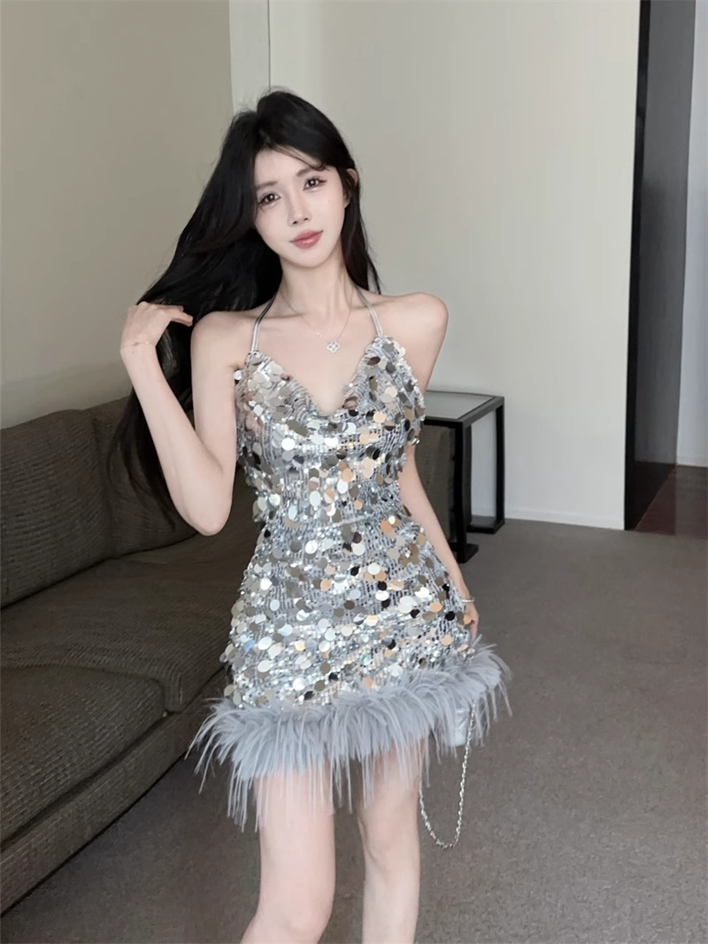 Vintage Silvery Sequin V-neck Design A-line Halter Homecoming Dress TP3685