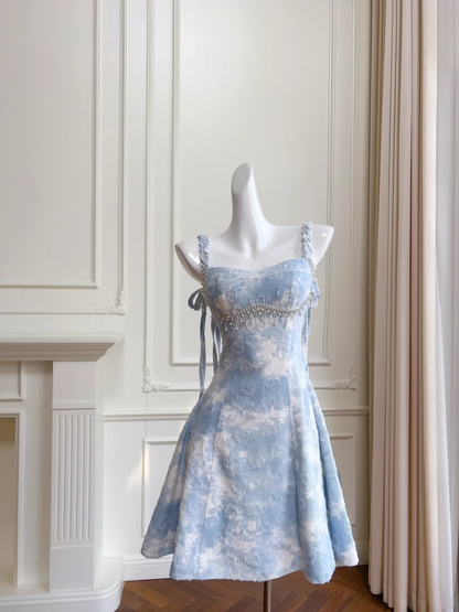 Nuevo vestido de fiesta corto con tirantes finos y apliques azules sencillos TP3919