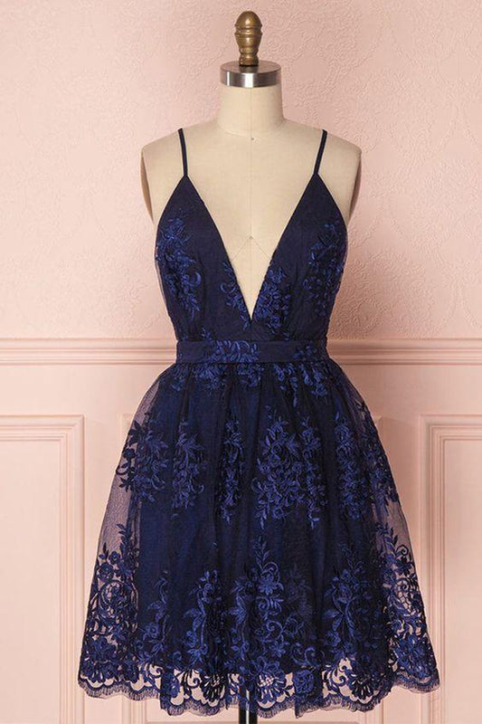 Vestido de fiesta azul marino con apliques