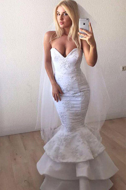Vestido de novia largo con volantes, corte sirena, apliques de encaje blanco y escote en V moderno