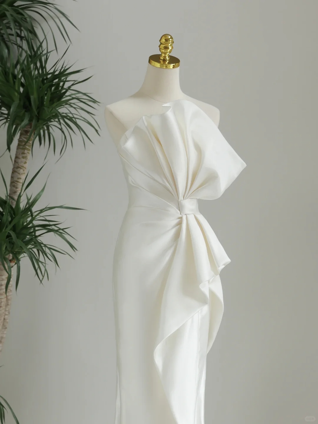 Vestido de novia clásico de sirena sin tirantes, de satén blanco, largo, sencillo, DH1285