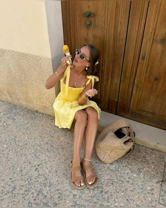 Vestido de graduación de satén amarillo con tirantes finos, corte A, inspiración para vestidos de fiesta cortos y minifaldas formales de octavo grado, vestido de fiesta de secundaria, vestido de graduación, vestido de cóctel, atuendos de cumpleaños DH1860