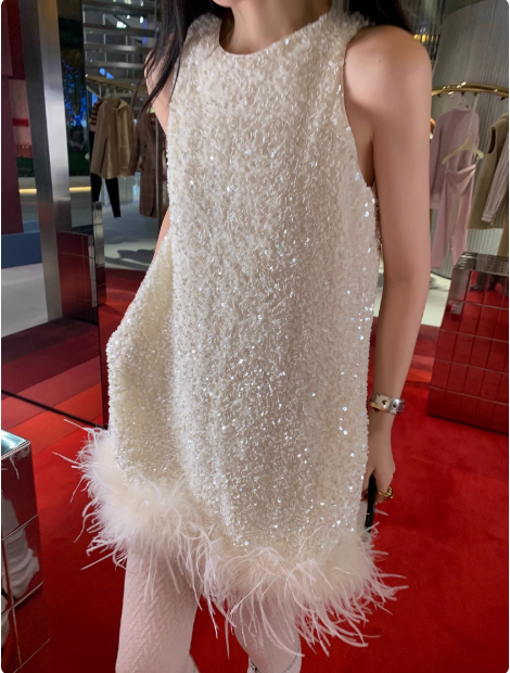 Cute A line Scoop Neck Sequin White Short Grad Dress Inspo Short Mini Formal 8th Grade Homecoming Dresses High School Hoco Court Dress Graduation Dress 18th Birthday Outfits DH1949