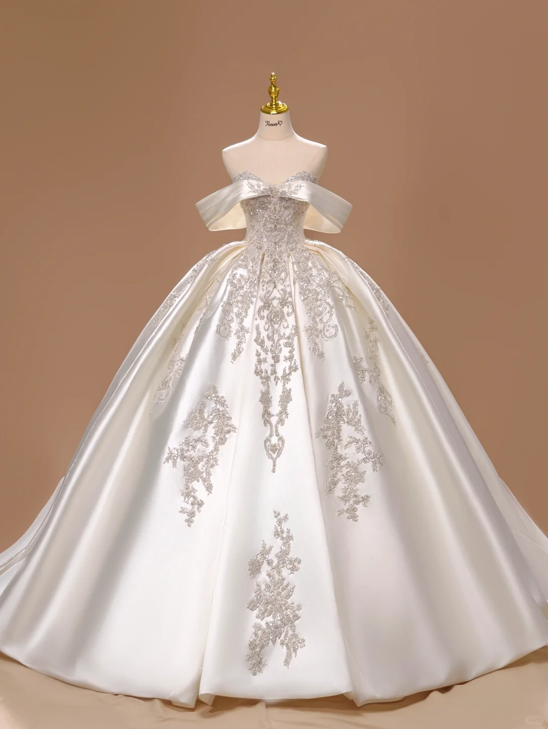 Vestido de novia estilo princesa, de satén, con hombros descubiertos y encaje, mangas cortas, DH2803