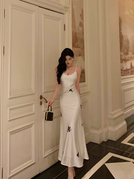 Vestido largo de satén blanco estilo sirena para fiesta de 18 cumpleaños, atuendos para 21 cumpleaños, ideas de vestidos de cumpleaños para mujeres DP1294