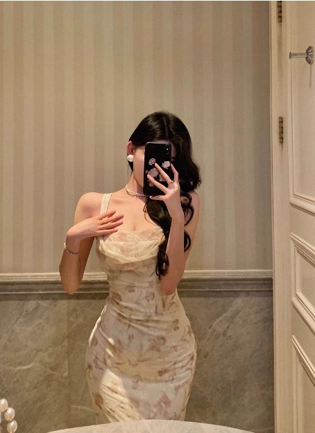 Elegante vestido de sirena blanco floral sin mangas para 21 cumpleaños. Ideas de vestidos de cumpleaños para mujeres DP1302.