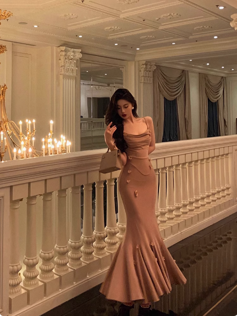 Vestido elegante de sirena con tirantes finos y sin mangas para 21 cumpleaños. Ideas de vestidos de cumpleaños para mujeres (DP1384).