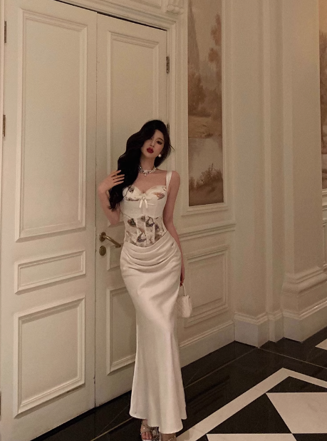Elegante vestido de sirena de 2 piezas de satén blanco sin mangas para cumpleaños número 21, vestido de noche, atuendos de cumpleaños, ideas para vestidos de cumpleaños para mujeres DP1423