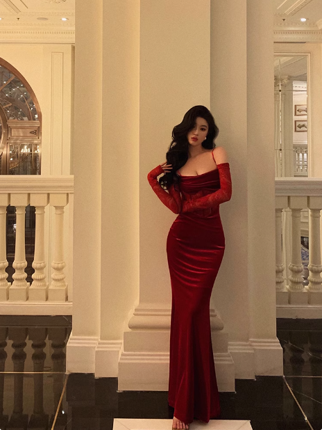Vestido elegante de sirena con tirantes finos y encaje rojo para cumpleaños número 21. Ideas de vestidos de cumpleaños para mujeres (DP1452).